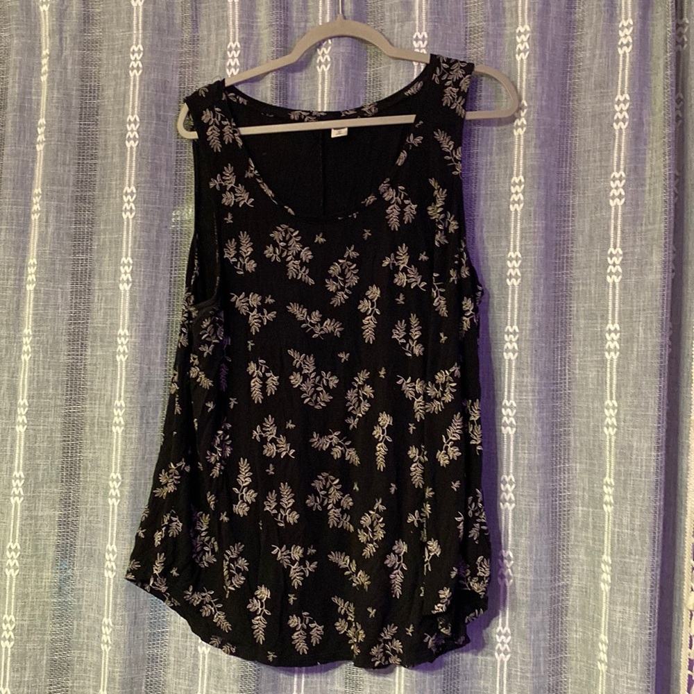 Black + White Floral Tank